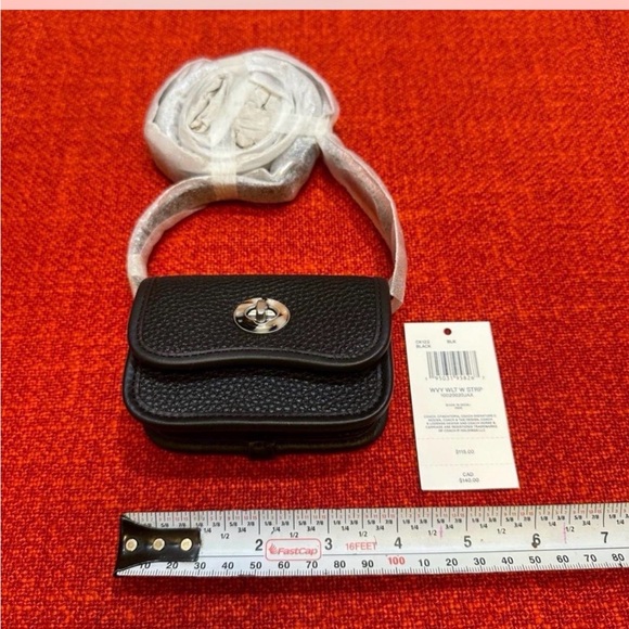 ❤️Authentic Coachtopia Black Mini Crossbody Bag❤️ - Picture 5 of 6